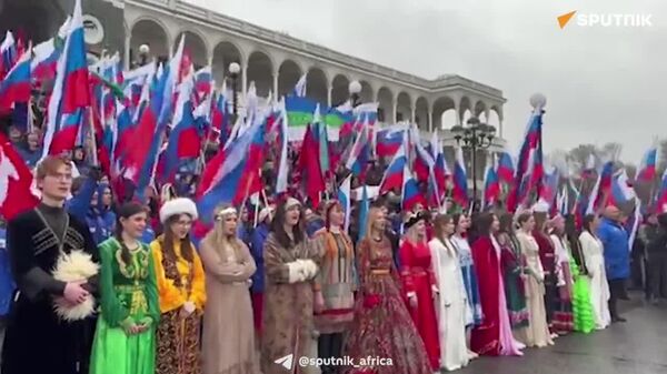 Over 3,500 Young People Parade in Moscow With Flags From All 89 Russian Regions: Sputnik Correspondent - Sputnik Africa