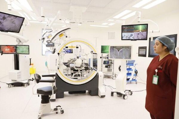 Robotic Surgery & Fully Automated Laboratory: Morocco's King Inaugurates State-of-the-Art Hospital in Rabat Robotic Surgery & Fully Automated Laboratory: Morocco's King Inaugurates State-of-the-Art Hospital in Rabat - Sputnik Africa