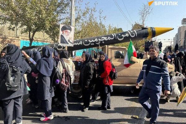 ▶ Iran: célébrations de la Journée nationale de lutte contre l'impérialisme - Sputnik Afrique