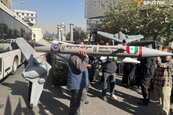 ▶ Iran: célébrations de la Journée nationale de lutte contre l'impérialisme - Sputnik Afrique