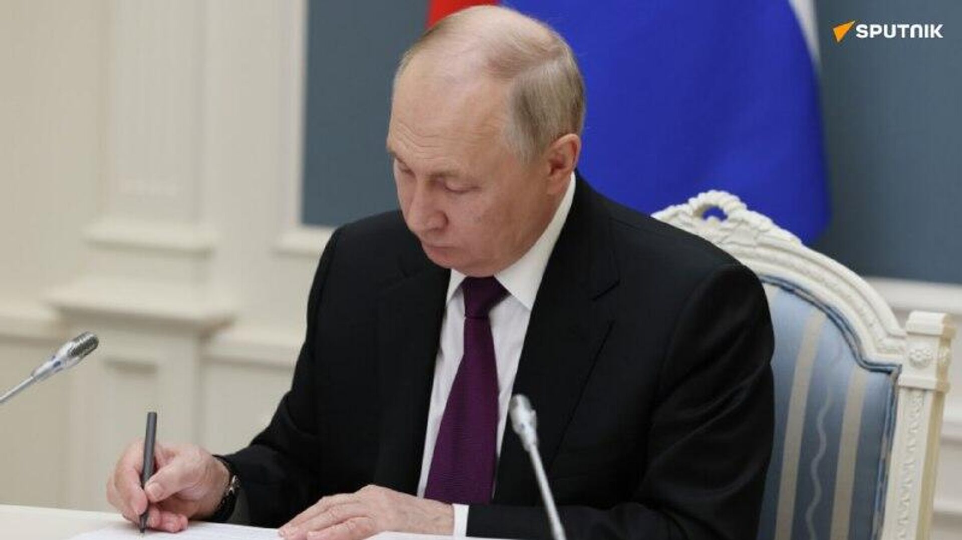 Poutine désigne le chef de la délégation russe au sommet du G20 en Afrique du Sud Poutine désigne le chef de la délégation russe au sommet du G20 en Afrique du Sud - Sputnik Afrique, 1920, 04.11.2025