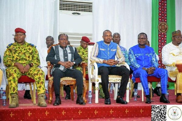 Nous luttons pour l’Afrique et pour la dignité de l’Homme noir - le capitaine Traoré aux Afrodescendants - Sputnik Afrique