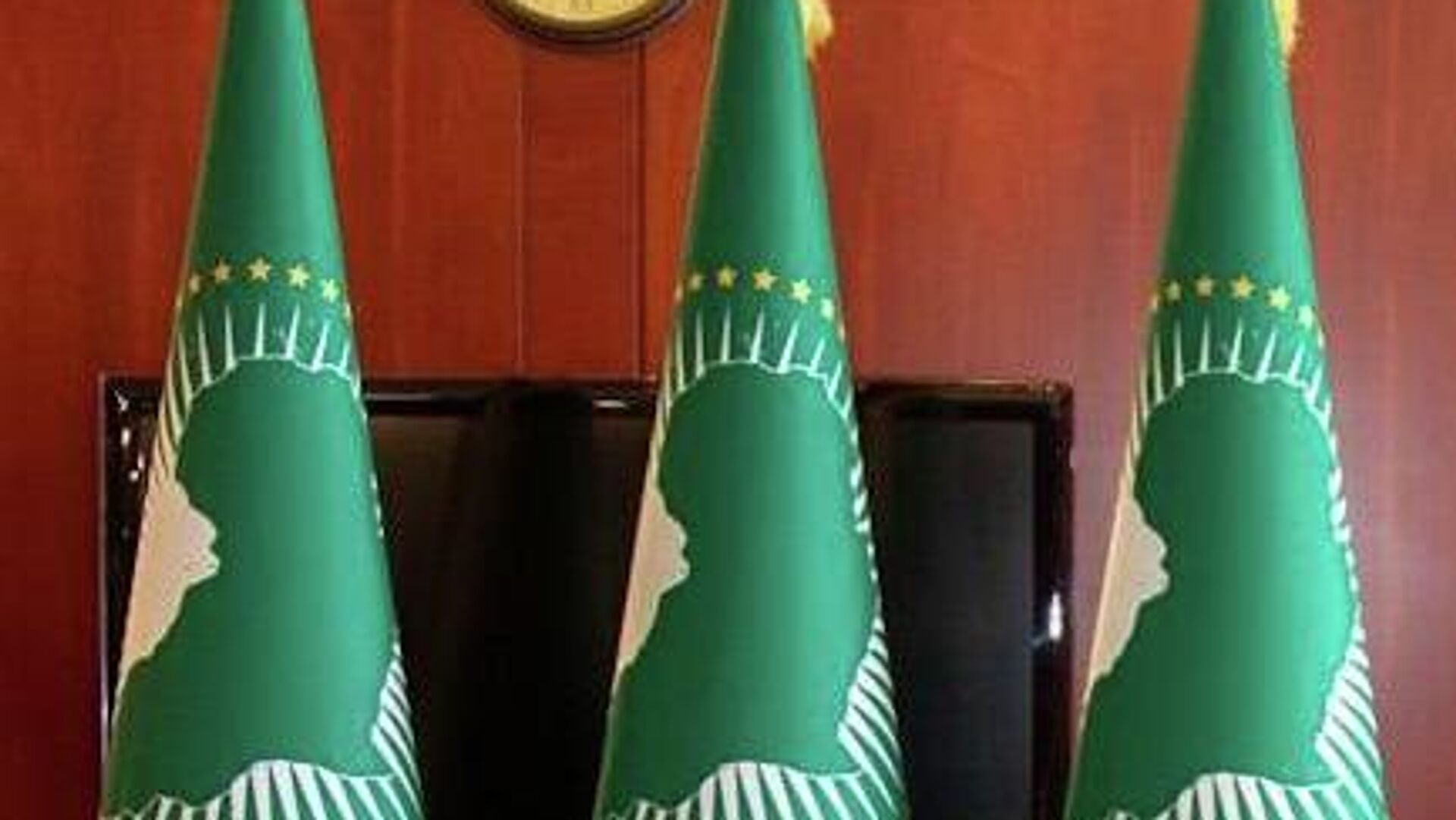 AU Urges Diplomacy Over Force as US Threatens Military Intervention in Nigeria AU Urges Diplomacy Over Force as US Threatens Military Intervention in Nigeria - Sputnik Africa, 1920, 08.11.2025