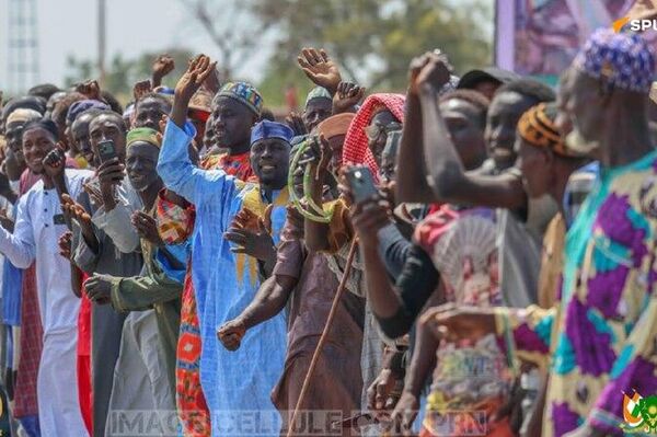 Le Président du Niger acclamé par le peuple du Dendi à Gaya Le Président du Niger acclamé par le peuple du Dendi à Gaya - Sputnik Afrique