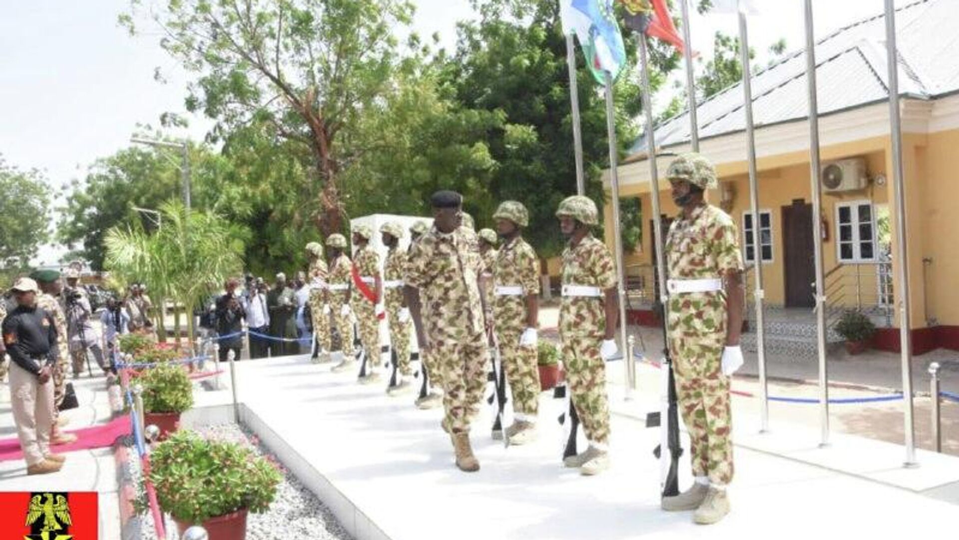 Le nombre de victimes du terrorisme au Nigéria a été divisé par cinq en dix ans, selon la présidence Le nombre de victimes du terrorisme au Nigéria a été divisé par cinq en dix ans, selon la présidence - Sputnik Afrique, 1920, 09.11.2025