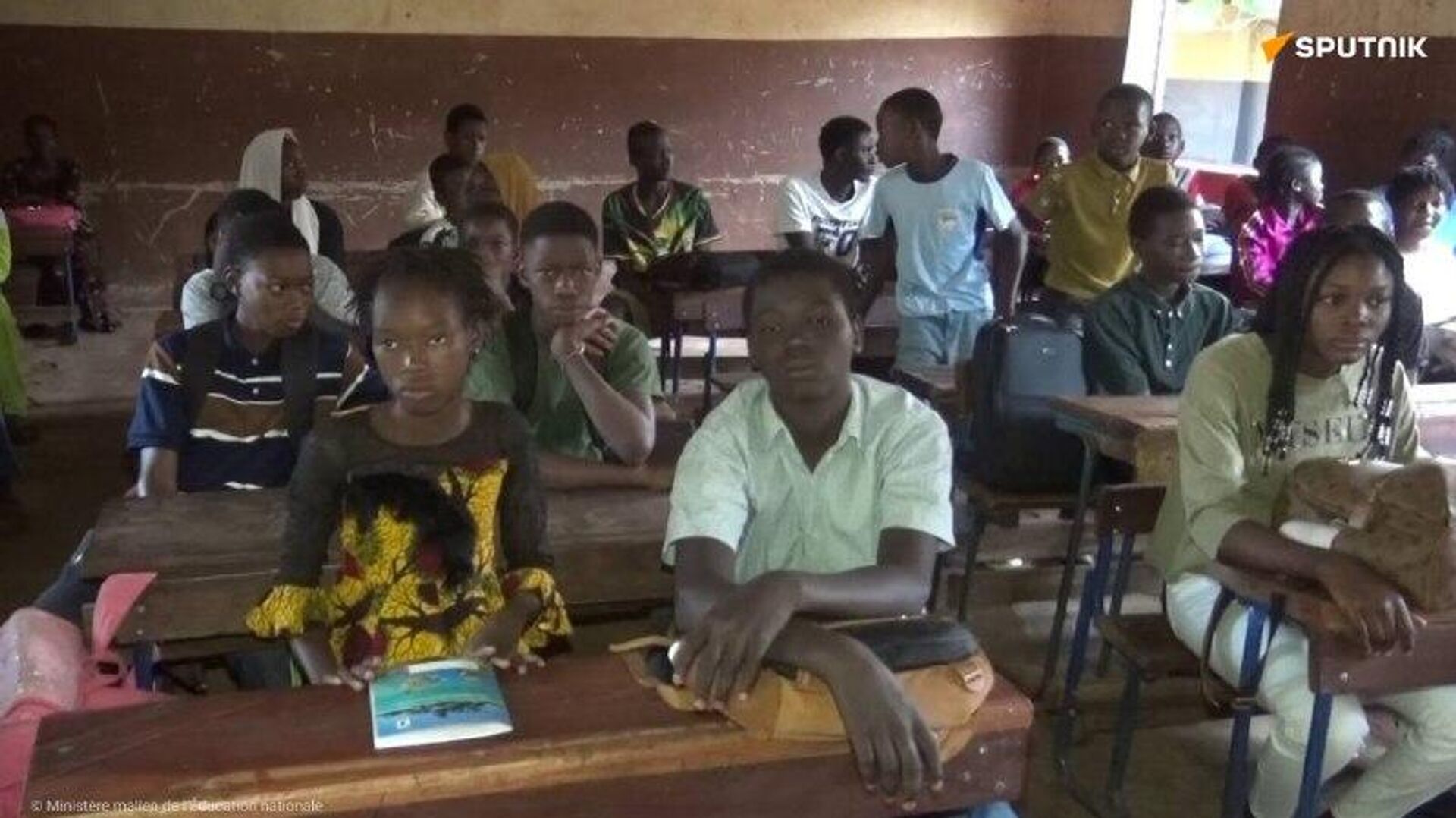 Crise du carburant au Mali: les cours reprennent après 2 semaines de suspension Crise du carburant au Mali: les cours reprennent après 2 semaines de suspension - Sputnik Afrique, 1920, 11.11.2025