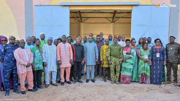 Hub commercial stratégique du Sahel: de nouvelles infrastructures ouvertes au port sec de Bobo-Dioulasso au Burkina Faso - Sputnik Afrique