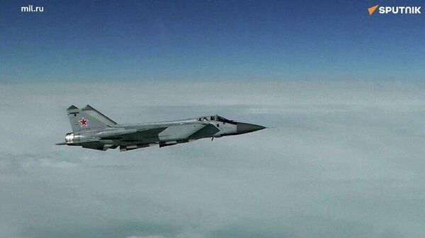 Détournement d'un MiG-31 russe: Kiev mène une guerre de sabotage et de terrorisme, selon un politologue Détournement d'un MiG-31 russe: Kiev mène une guerre de sabotage et de terrorisme, selon un politologue - Sputnik Afrique