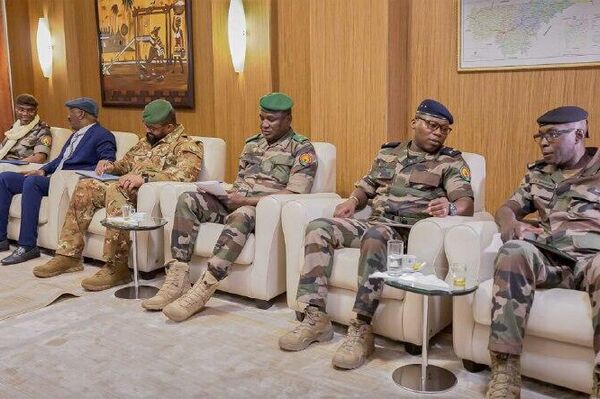 Moscow's Reiterates Commitment to Supporting Bamako's Fight Against Terrorism: Malian Presidency Moscow's Reiterates Commitment to Supporting Bamako's Fight Against Terrorism: Malian Presidency - Sputnik Africa