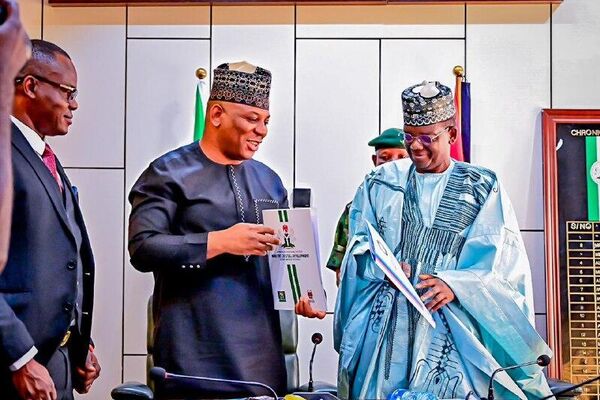 Autonomie stratégique: le Nigeria va créer une usine de défense à Ajaokuta - Sputnik Afrique