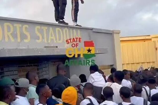 Six morts dans une bousculade lors d'un recrutement militaire au Ghana - Sputnik Afrique