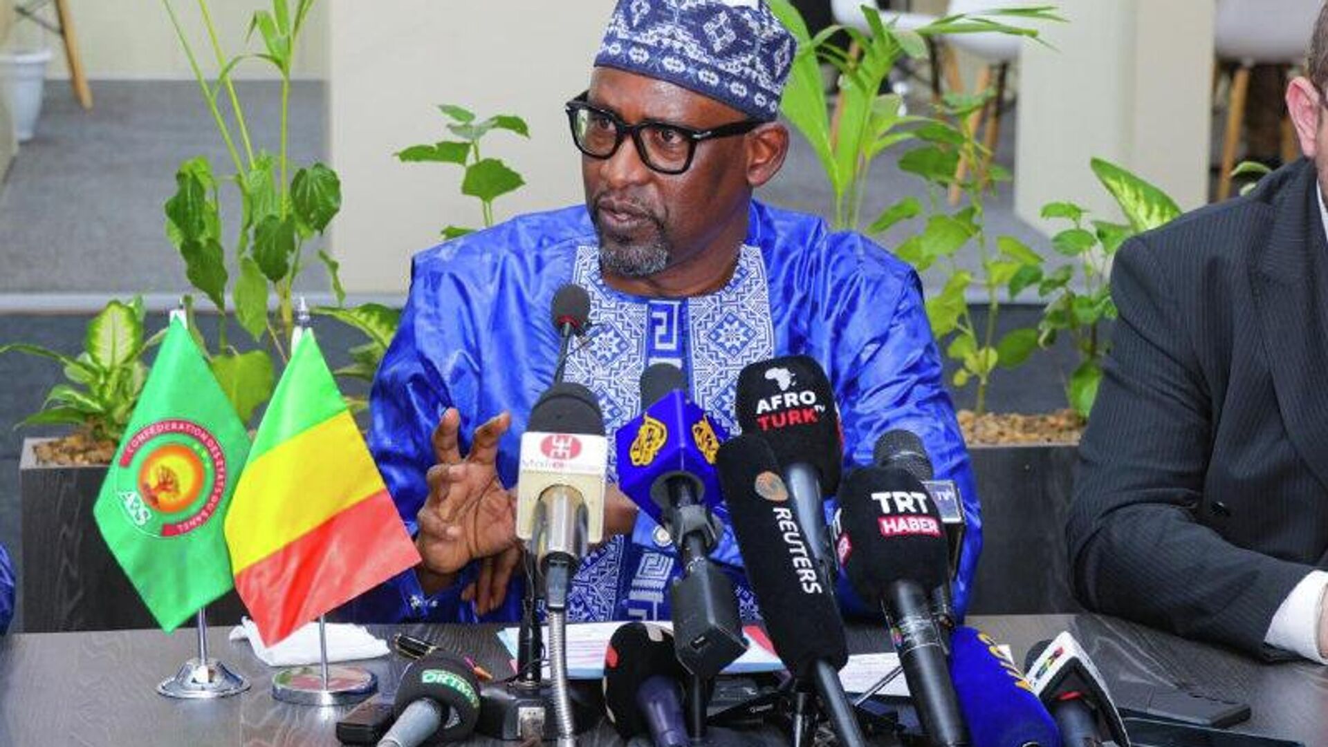Mali's FM Denies Western Media Claims of 'Occupation of Capital' by Jihadists Mali's FM Denies Western Media Claims of 'Occupation of Capital' by Jihadists - Sputnik Africa, 1920, 13.11.2025