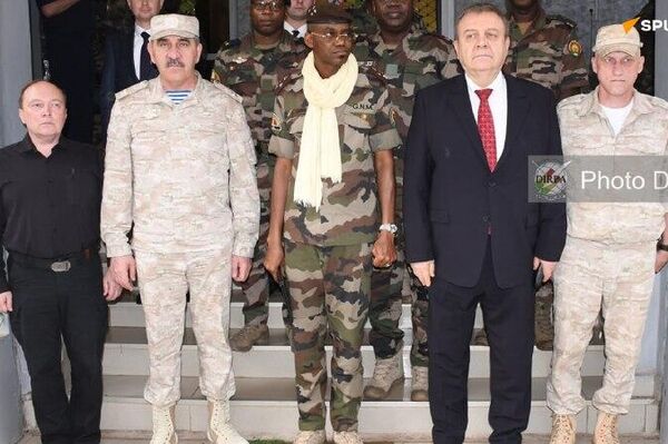 Un vice-ministre russe de la Défense se rend au Salon international Bamako Expo (BAMEX) au Mali - Sputnik Afrique