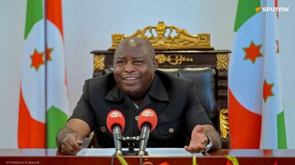 La réussite des 100 jours d’exploitation minière par les jeunes saluée par le Président burundais - Sputnik Afrique
