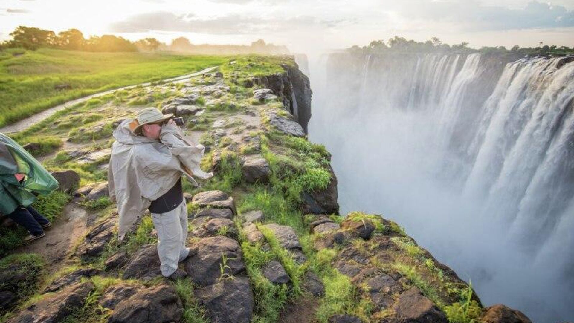 Zimbabwe Sees Rise in International Arrivals in 2025, Prepares for Surge in Visitors, Official Says Zimbabwe Sees Rise in International Arrivals in 2025, Prepares for Surge in Visitors, Official Says - Sputnik Africa, 1920, 16.11.2025