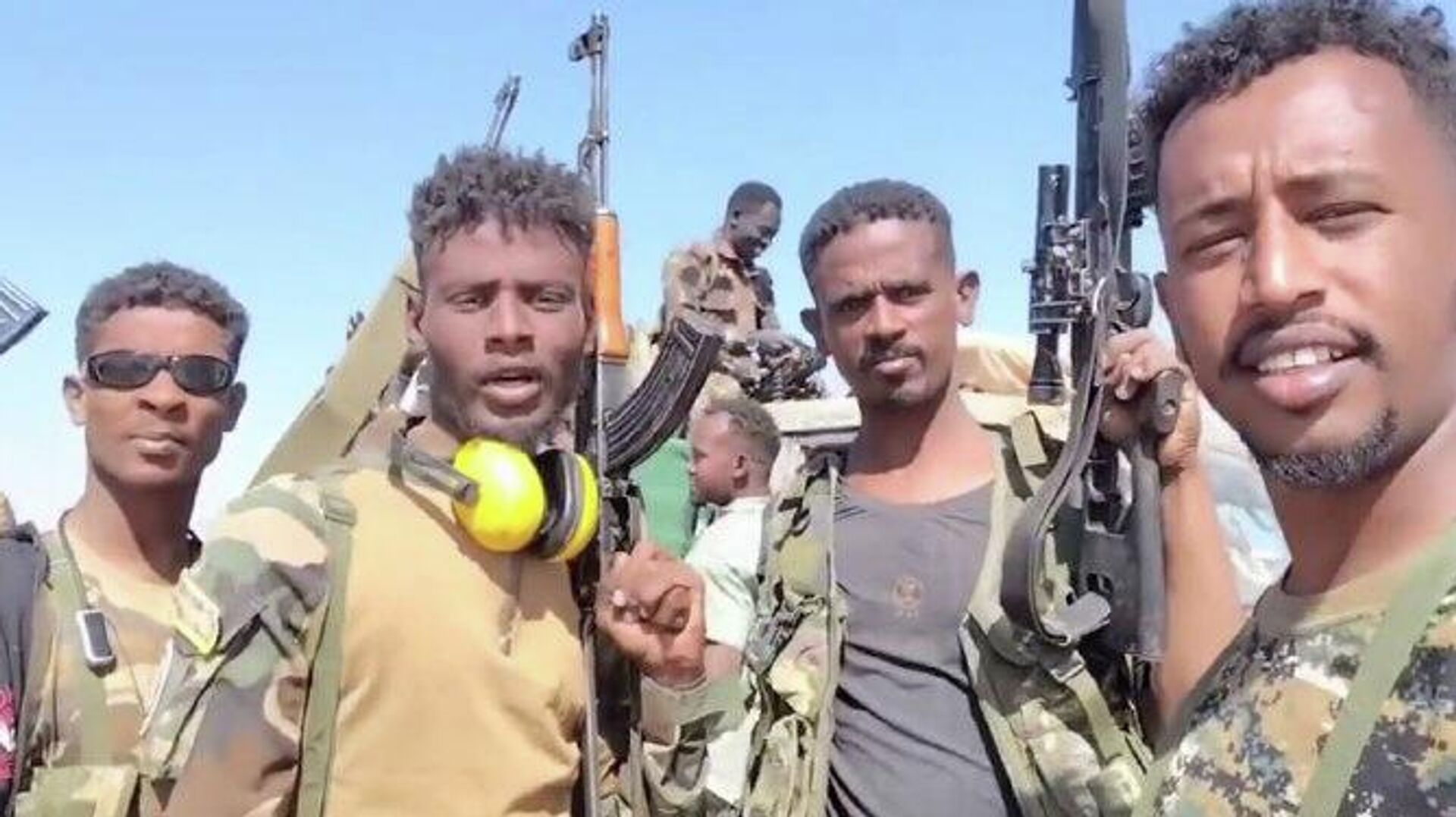 L'armée soudanaise aurait repris deux zones au Nord-Kordofan après des affrontements avec les FSR L'armée soudanaise aurait repris deux zones au Nord-Kordofan après des affrontements avec les FSR - Sputnik Afrique, 1920, 16.11.2025