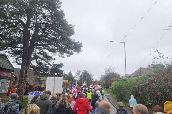 'Starmer Out!': Thousands protest in East Sussex against asylum camp plan 'Starmer Out!': Thousands protest in East Sussex against asylum camp plan - Sputnik Africa