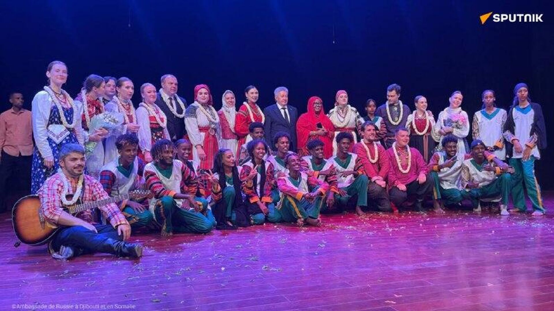 Le public de Djibouti découvre l'art du Chœur populaire de Moscou Le public de Djibouti découvre l'art du Chœur populaire de Moscou - Sputnik Afrique, 1920, 16.11.2025