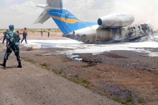 En RDC, l’avion transportant le ministre des Mines s’embrase à l’atterrissage En RDC, l’avion transportant le ministre des Mines s’embrase à l’atterrissage - Sputnik Afrique