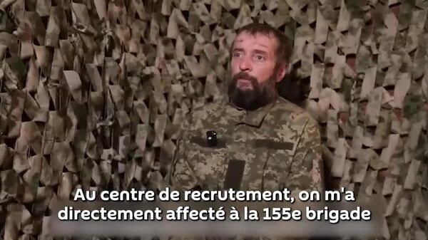 ▶ Des officiers des forces armées ukrainiennes ordonnaient de tirer sur les civils, affirme un prisonnier de guerre - Sputnik Afrique