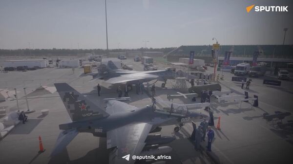 Impressive Su-57 Flyby at International Airshow in Dubai - Sputnik Africa