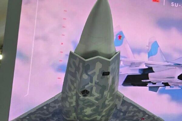 Le chasseur léger russe de 5e génération Su-75 Checkmate effectuera son 1er vol début 2026 - Sputnik Afrique