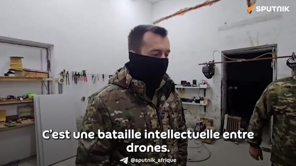 ▶ Une plateforme robotisée pour tirer des missiles antichars construite en Russie - Sputnik Afrique