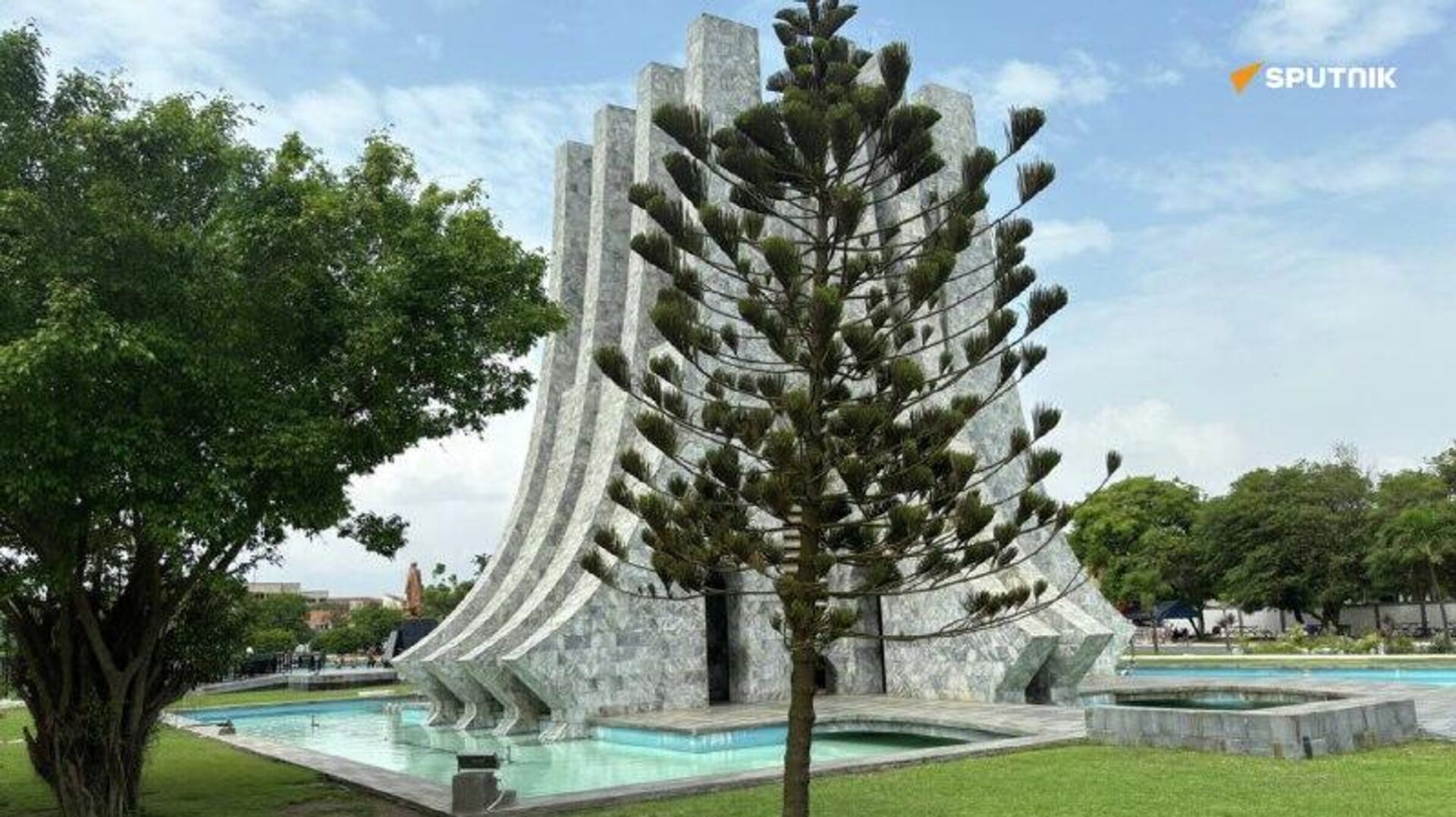 80ᵉ anniversaire du 5ᵉ Congrès Panafricain au Ghana: Qu'il nous rappelle que le combat continue, dit le Président Mahama 80ᵉ anniversaire du 5ᵉ Congrès Panafricain au Ghana: Qu'il nous rappelle que le combat continue, dit le Président Mahama - Sputnik Afrique, 1920, 19.11.2025