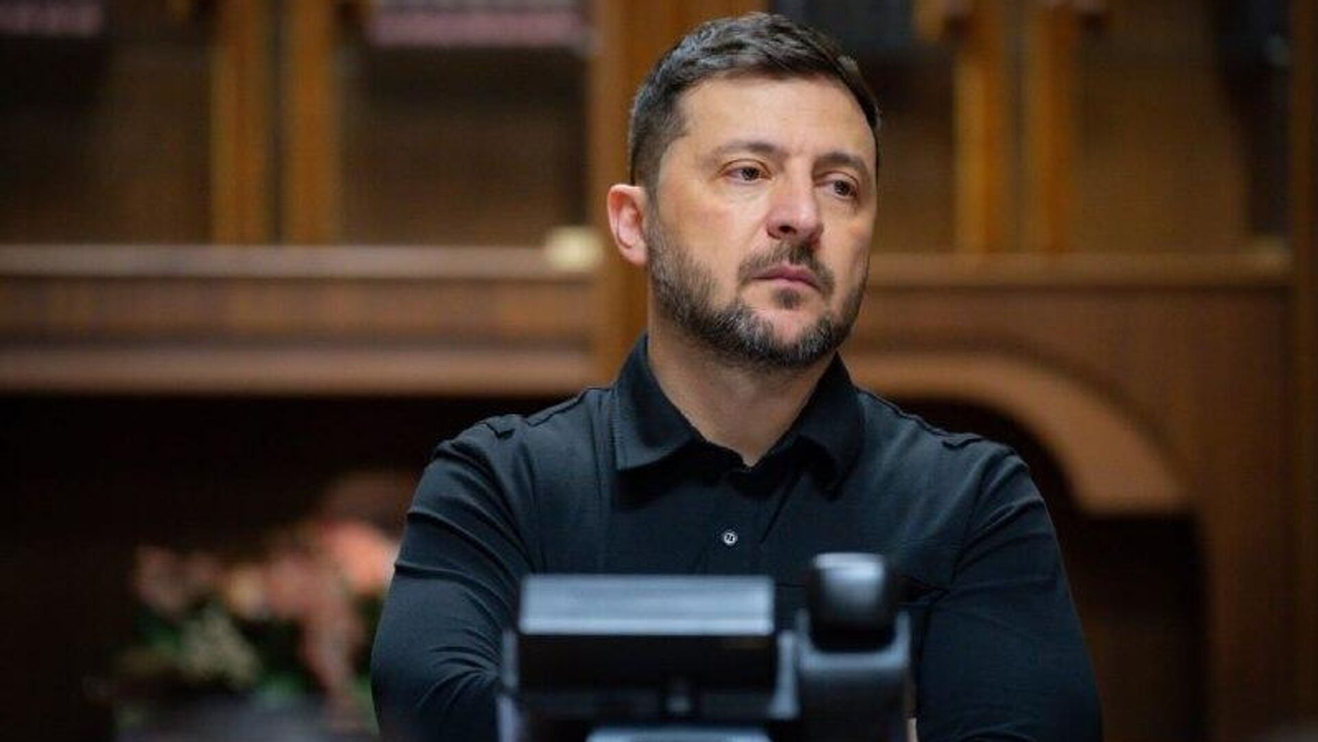 Zelensky forcé à la table des négociations au milieu des scandales de corruption, débriefe un expert libanais Zelensky forcé à la table des négociations au milieu des scandales de corruption, débriefe un expert libanais - Sputnik Afrique, 1920, 19.11.2025