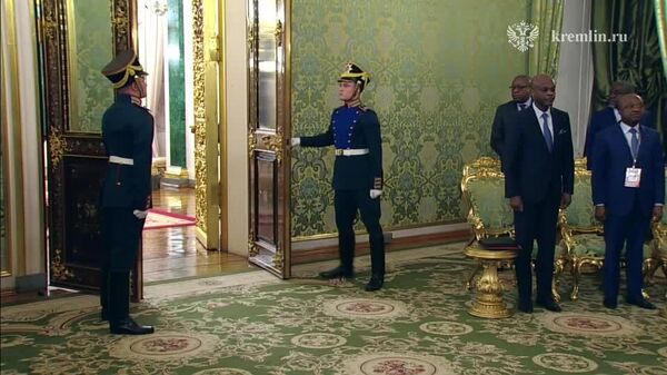 Poutine rencontre le Premier ministre togolais à Moscou - Sputnik Afrique