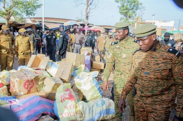 Vaste opération contre les trafics de produits dangereux à Ouagadougou Vaste opération contre les trafics de produits dangereux à Ouagadougou - Sputnik Afrique