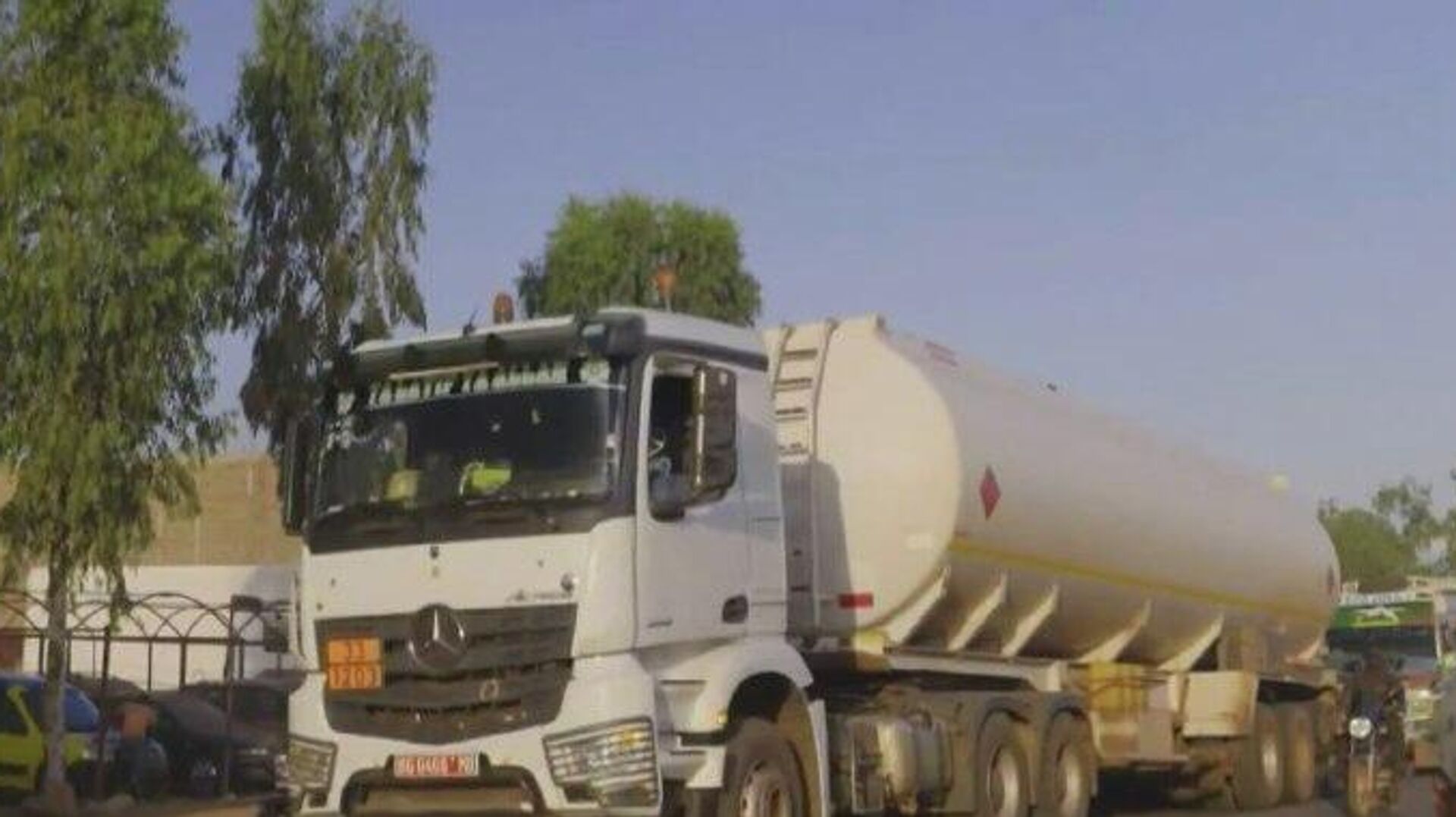 Foreign Powers' Plot to 'Bring Mali to Its Knees' Through Fuel Crisis Fails, Says Expert Foreign Powers' Plot to 'Bring Mali to Its Knees' Through Fuel Crisis Fails, Says Expert - Sputnik Africa, 1920, 19.11.2025