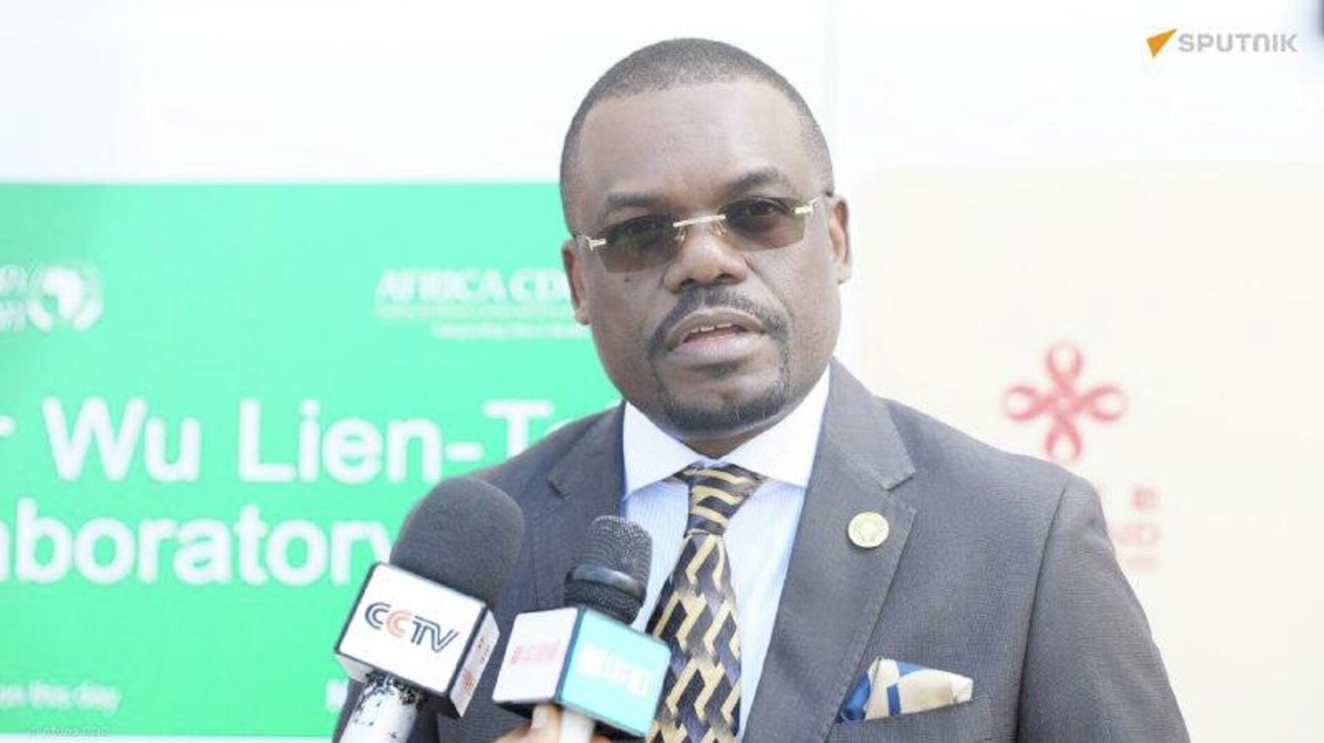 Le CDC Afrique lance un programme visant à réduire la dépendance du continent face aux crises sanitaires Le CDC Afrique lance un programme visant à réduire la dépendance du continent face aux crises sanitaires - Sputnik Afrique, 1920, 21.11.2025