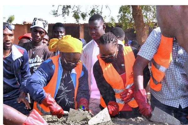 Allons aux travaux: nouveau concept dans le cadre de l’Initiative Faso Mêbo Allons aux travaux: nouveau concept dans le cadre de l’Initiative Faso Mêbo - Sputnik Afrique