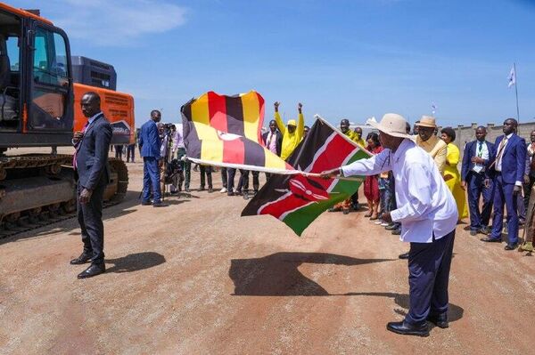 Museveni, Ruto Unveil New $500 Mln Steel Factory in Uganda, Supporting Regional Industrial Growth Museveni, Ruto Unveil New $500 Mln Steel Factory in Uganda, Supporting Regional Industrial Growth - Sputnik Africa
