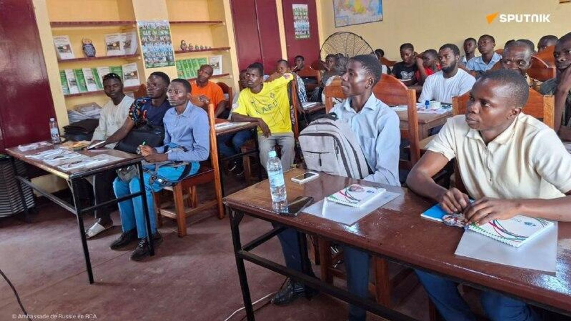Russian Language Study Center Opens in Central African Republic Russian Language Study Center Opens in Central African Republic - Sputnik Africa, 1920, 24.11.2025