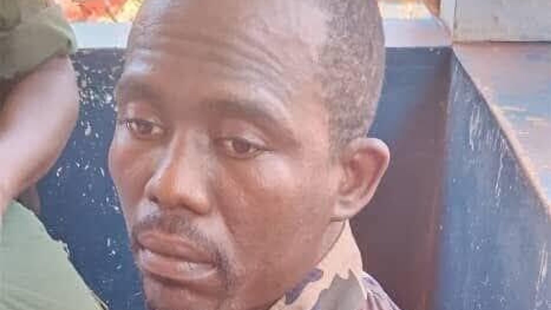 Un faux capitaine des FACA arrêté pour escroquerie à Bangui Un faux capitaine des FACA arrêté pour escroquerie à Bangui - Sputnik Afrique, 1920, 24.11.2025