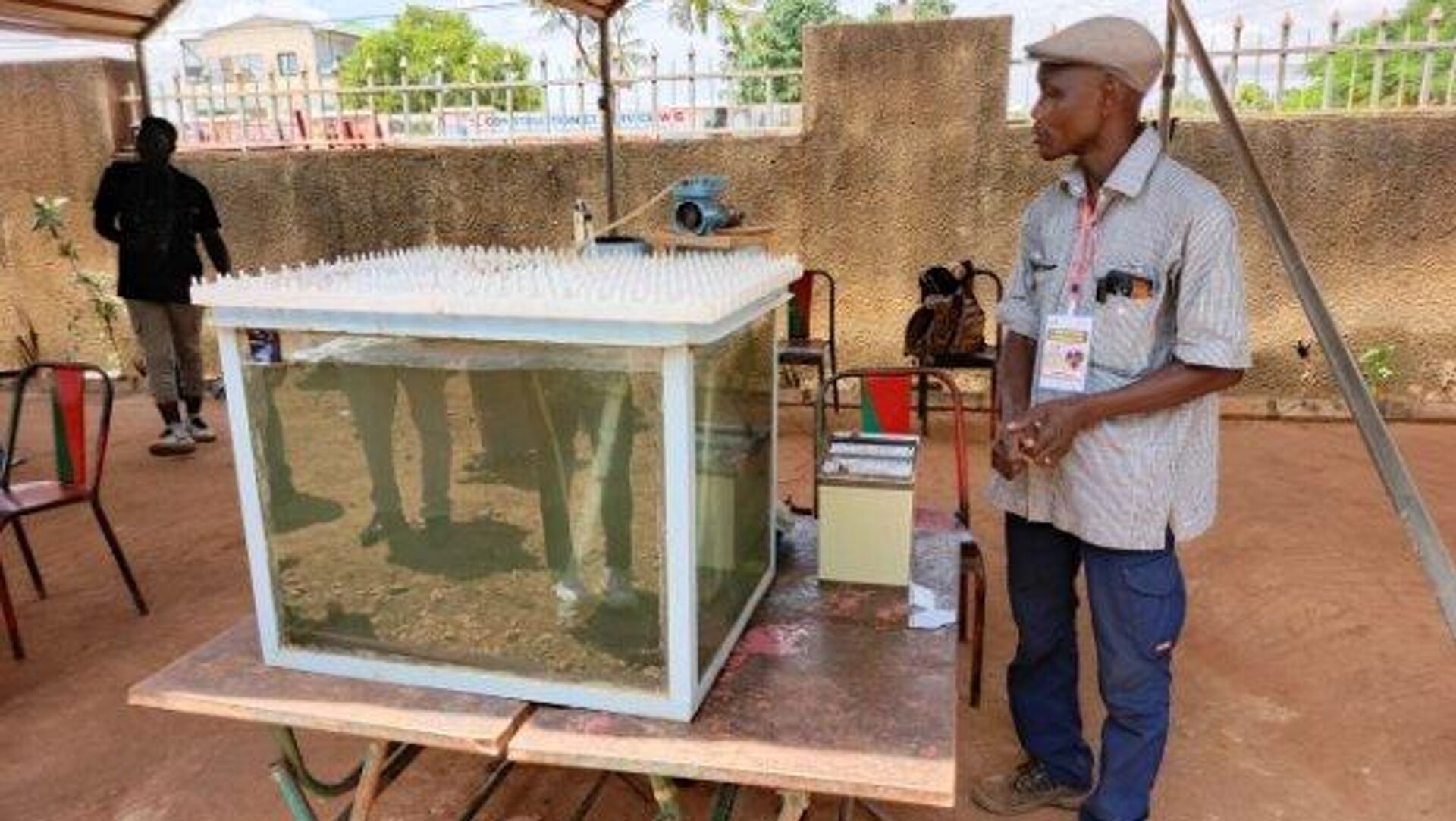 Poisson toute l’année sans étang: un Burkinabè conçoit une microferme piscicole innovante Poisson toute l’année sans étang: un Burkinabè conçoit une microferme piscicole innovante - Sputnik Afrique, 1920, 26.11.2025