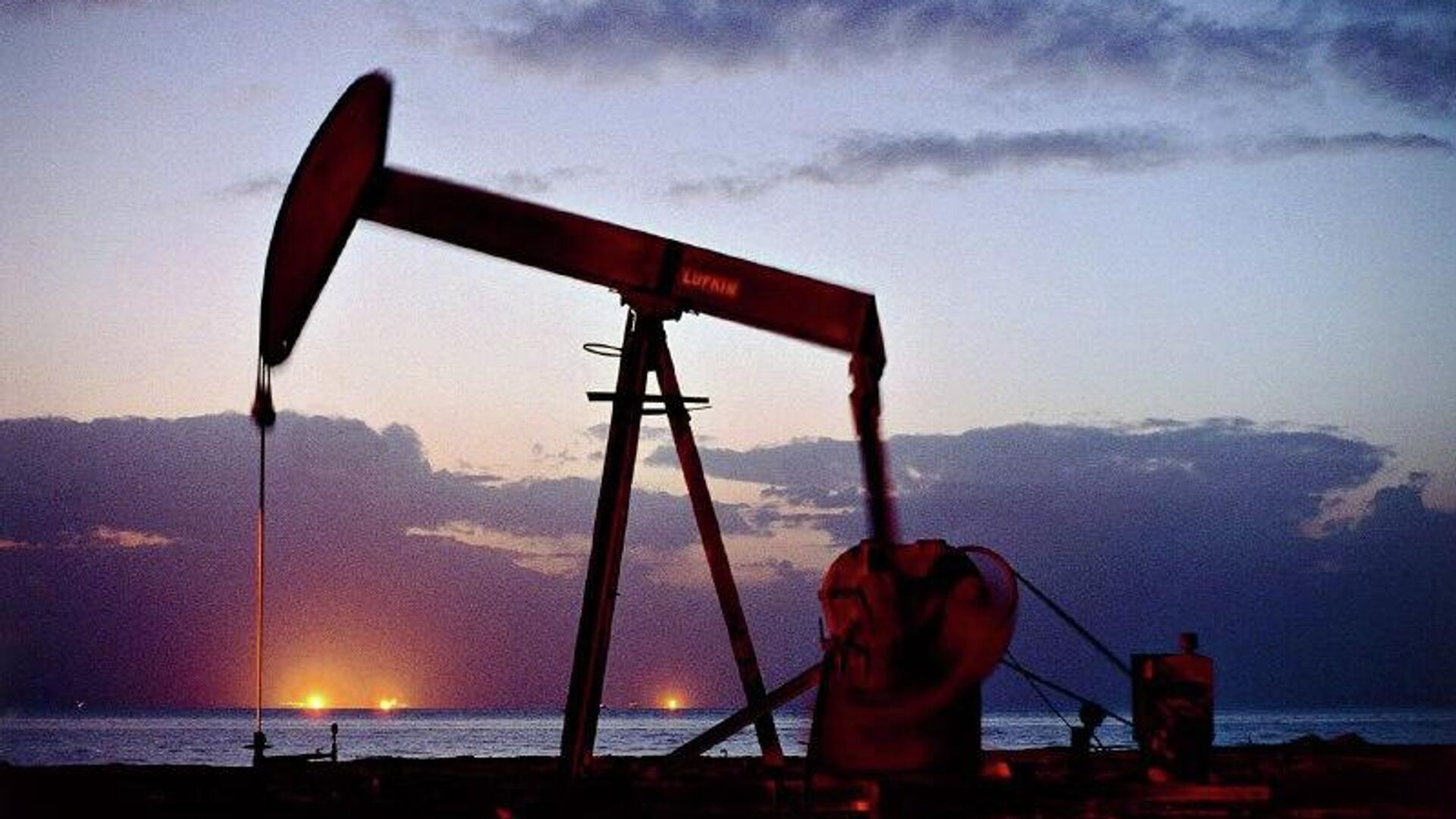 Le Kenya a officiellement approuvé un plan pour développer le champ pétrolier de South Lokichar Le Kenya a officiellement approuvé un plan pour développer le champ pétrolier de South Lokichar - Sputnik Afrique, 1920, 26.11.2025