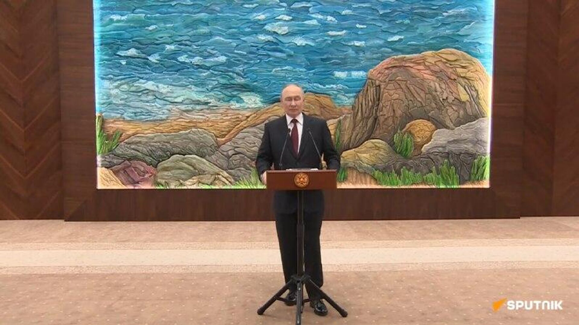 Conférence de presse de Poutine après la réunion de l'Organisation du traité de sécurité collective à Bichkek Conférence de presse de Poutine après la réunion de l'Organisation du traité de sécurité collective à Bichkek - Sputnik Afrique, 1920, 27.11.2025