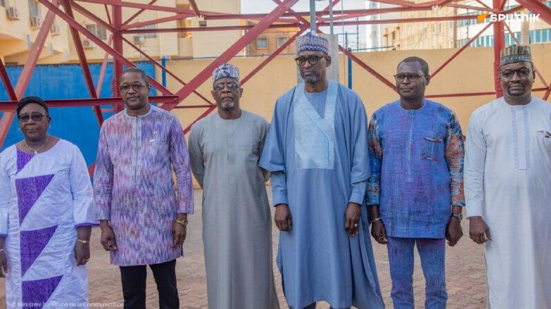 La voix du Liptako: l’AES lance sa radio commune contre la désinformation La voix du Liptako: l’AES lance sa radio commune contre la désinformation - Sputnik Afrique, 1920, 27.11.2025