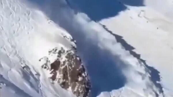 #viral | Avalanche Buries 8 Tourists at Austria's Stubai Ski Resort - Sputnik Africa