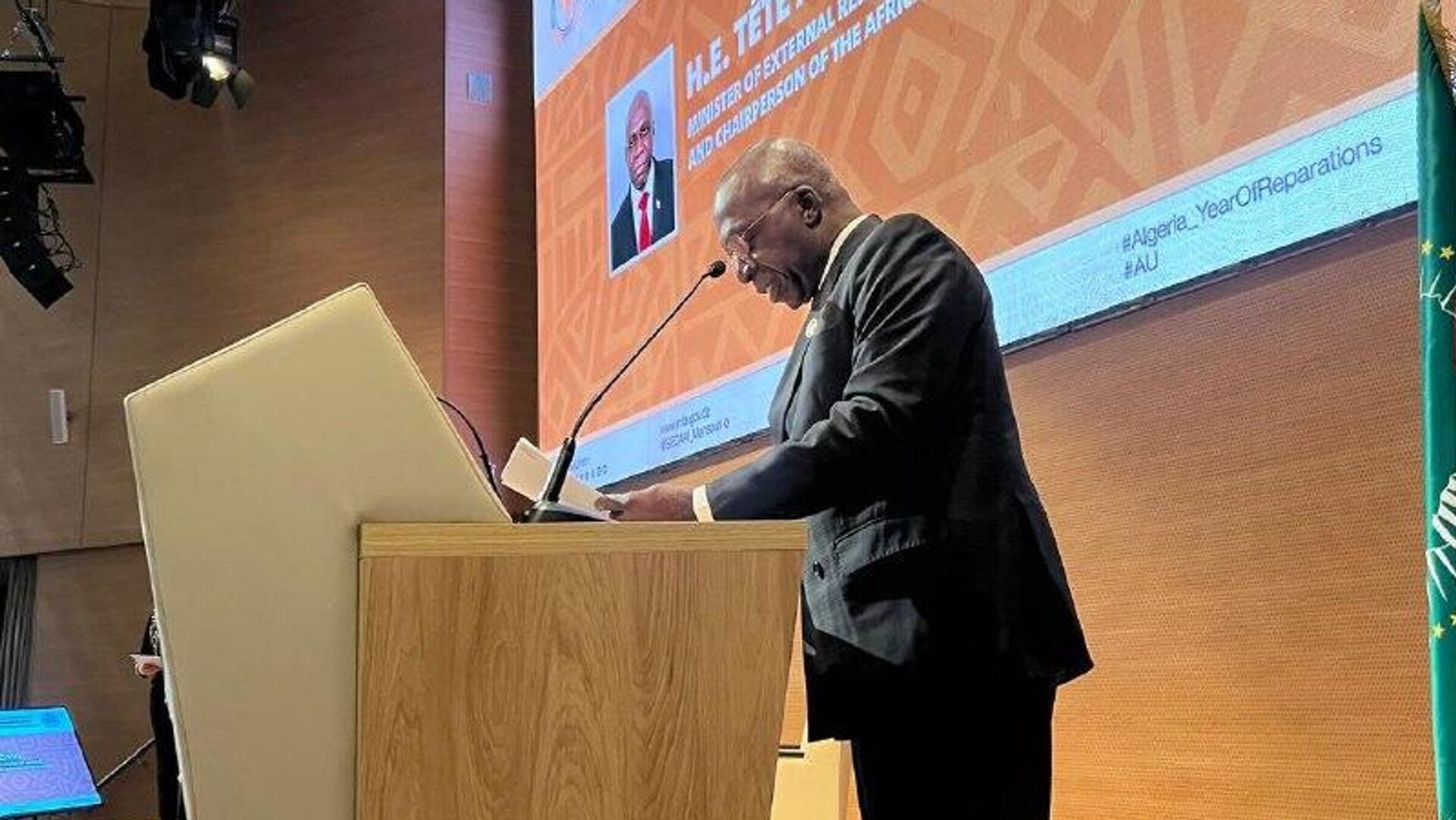 L'Angola veut une plateforme commune pour réclamer des réparations coloniales L'Angola veut une plateforme commune pour réclamer des réparations coloniales - Sputnik Afrique, 1920, 01.12.2025