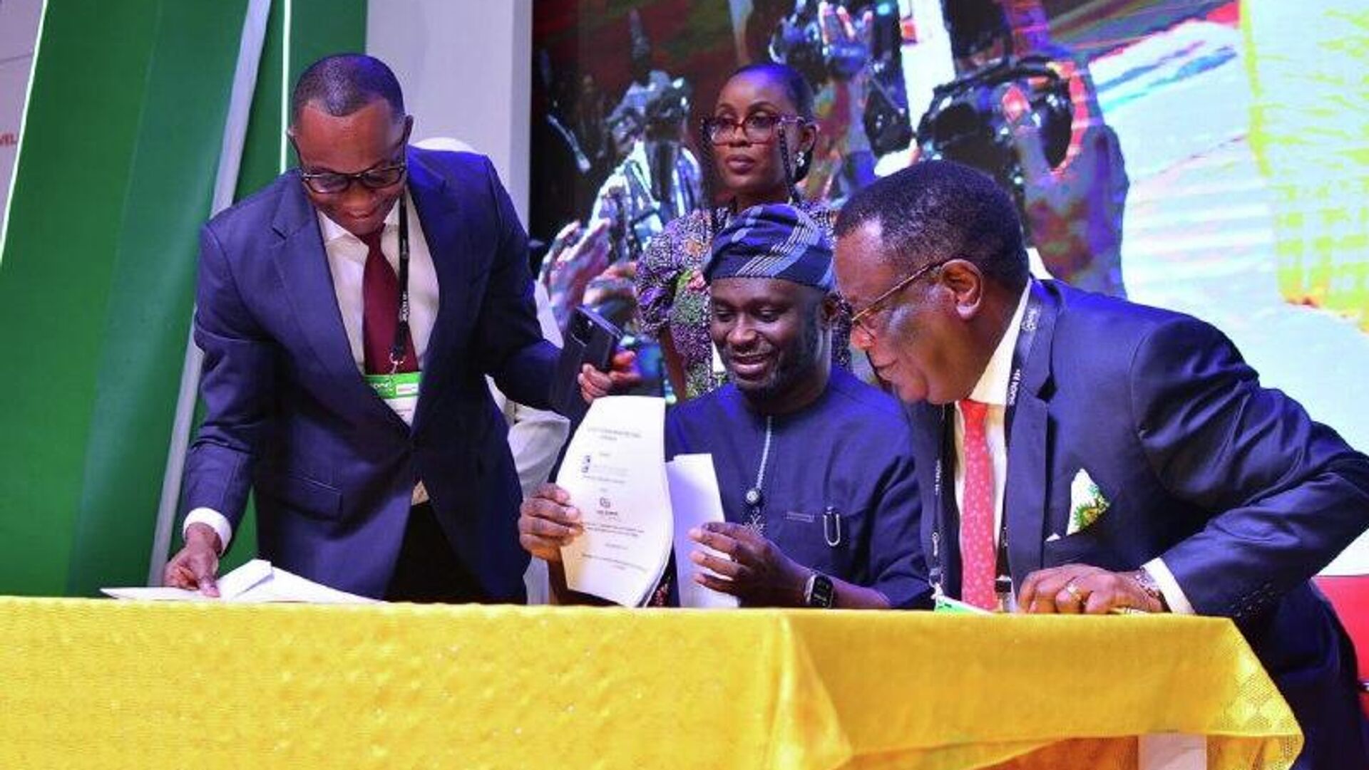 Nigeria Unveils $100 Million Equity Investment Plan to Strengthen Nigerian Oil and Gas Industries Nigeria Unveils $100 Million Equity Investment Plan to Strengthen Nigerian Oil and Gas Industries - Sputnik Africa, 1920, 03.12.2025