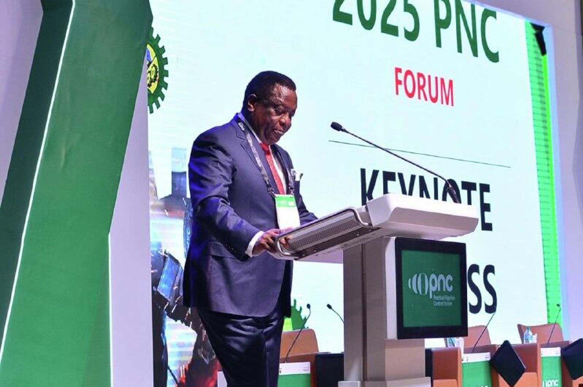 Nigeria Unveils $100 Million Equity Investment Plan to Strengthen Nigerian Oil and Gas Industries Nigeria Unveils $100 Million Equity Investment Plan to Strengthen Nigerian Oil and Gas Industries - Sputnik Africa, 1920, 03.12.2025
