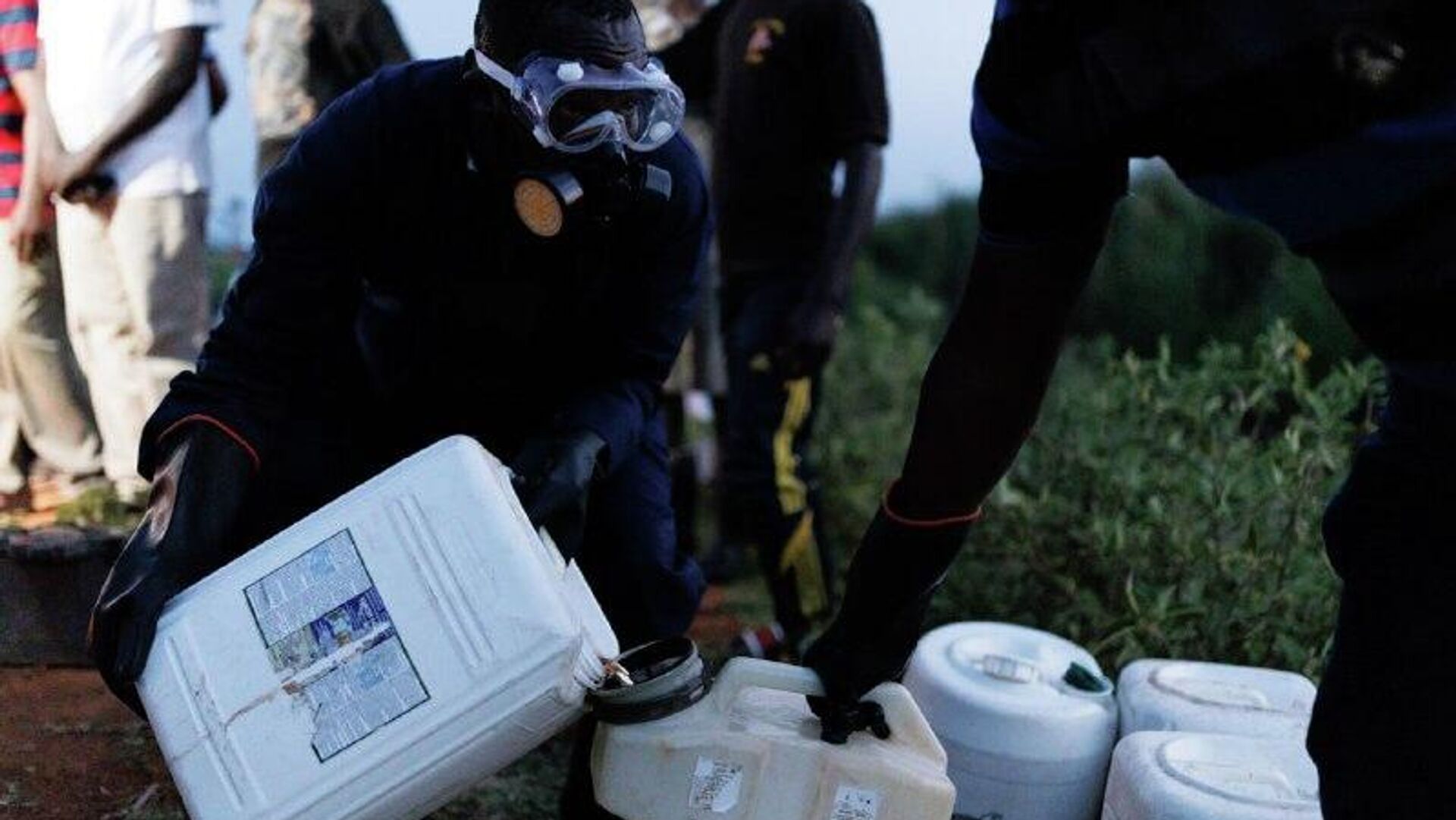 'No Regard for Human Life in Africa': Europe Exports Pesticides Banned at Home to the Continent, Says Kenyan High Court Advocate 'No Regard for Human Life in Africa': Europe Exports Pesticides Banned at Home to the Continent, Says Kenyan High Court Advocate - Sputnik Africa, 1920, 03.12.2025