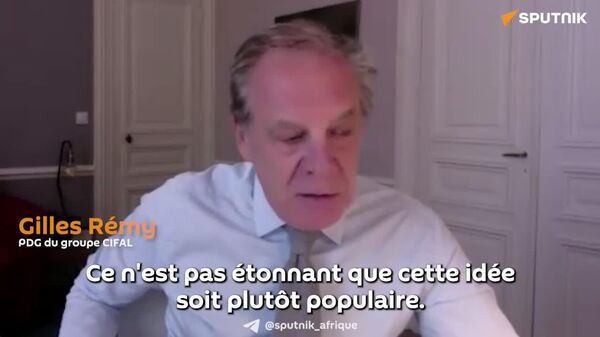 Macron joue sur les peurs avec un service universel symbolique, estime un expert français - Sputnik Afrique