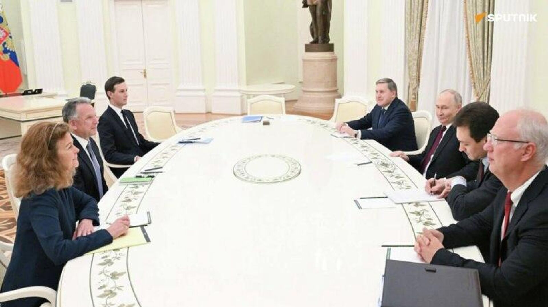 Le conflit ukrainien devrait bien se terminer par une négociation entre Moscou et Washington - analyste Le conflit ukrainien devrait bien se terminer par une négociation entre Moscou et Washington - analyste - Sputnik Afrique, 1920, 03.12.2025