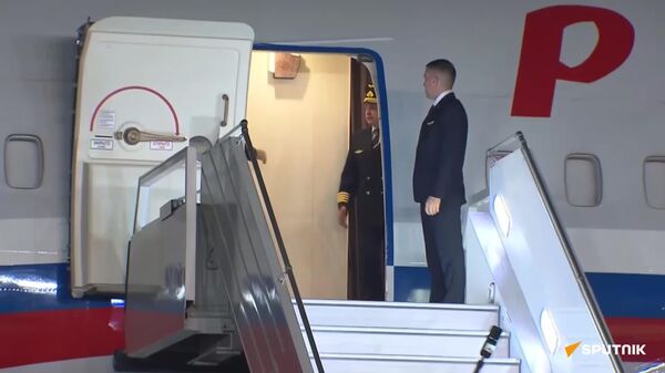 Indian PM Modi personally welcomes Putin at the Palam Indian Air Force base upon his arrival for a visit to New Delhi - Sputnik Africa