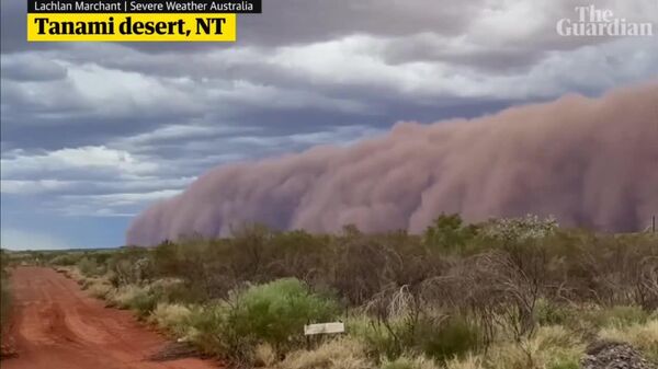 Une énorme tempête de poussière a frappé une mine en Australie Une énorme tempête de poussière a frappé une mine en Australie - Sputnik Afrique